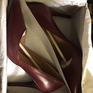 Wine pointed toes heels